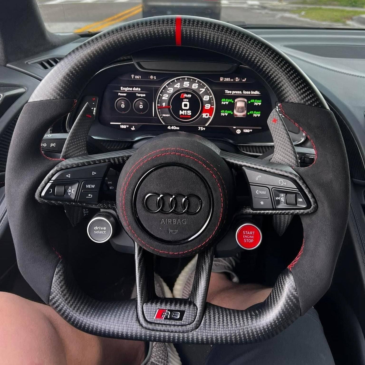 Volant Carbone Personnalisé AUDI TT/TTS/TTRS/R8 (2015-2021) mczr_price_899_97(Noir/Rouge)